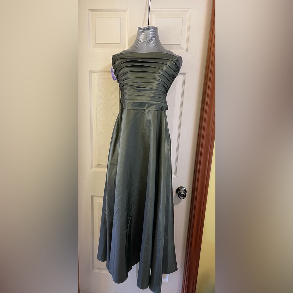 Scott McClintock Strapless Dress in Olive